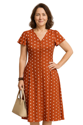 Vestido midi feminino verde com estampa de poá, mangas borboleta e botões frontais – modelo elegante para ocasiões casuais ou formais no verão