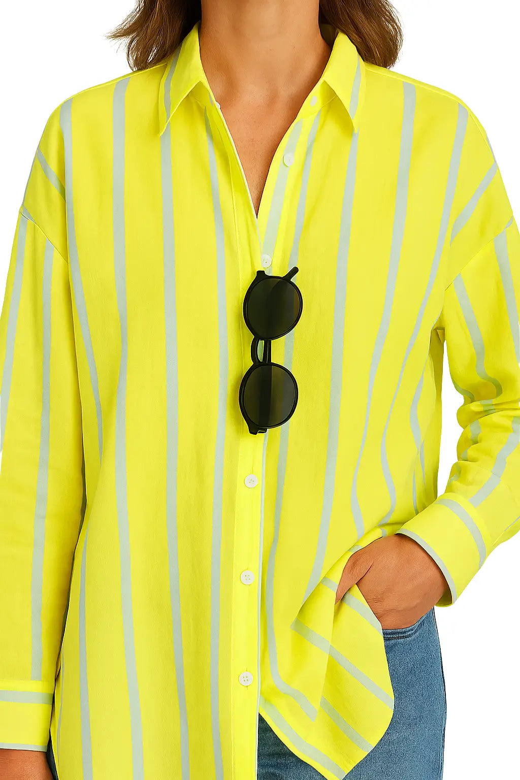 Camisa feminina listrada amarela com manga longa e gola social – modelo casual 