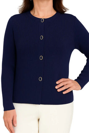 Mulher Usando Cardigan Feminino Gola Redonda Slim