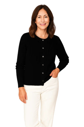 Mulher Usando Cardigan Feminino Gola Redonda Slim Fit