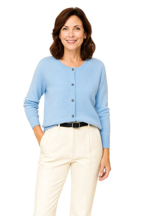 Mulher usando Cardigan Feminino em Cashmere  com Gola Redonda