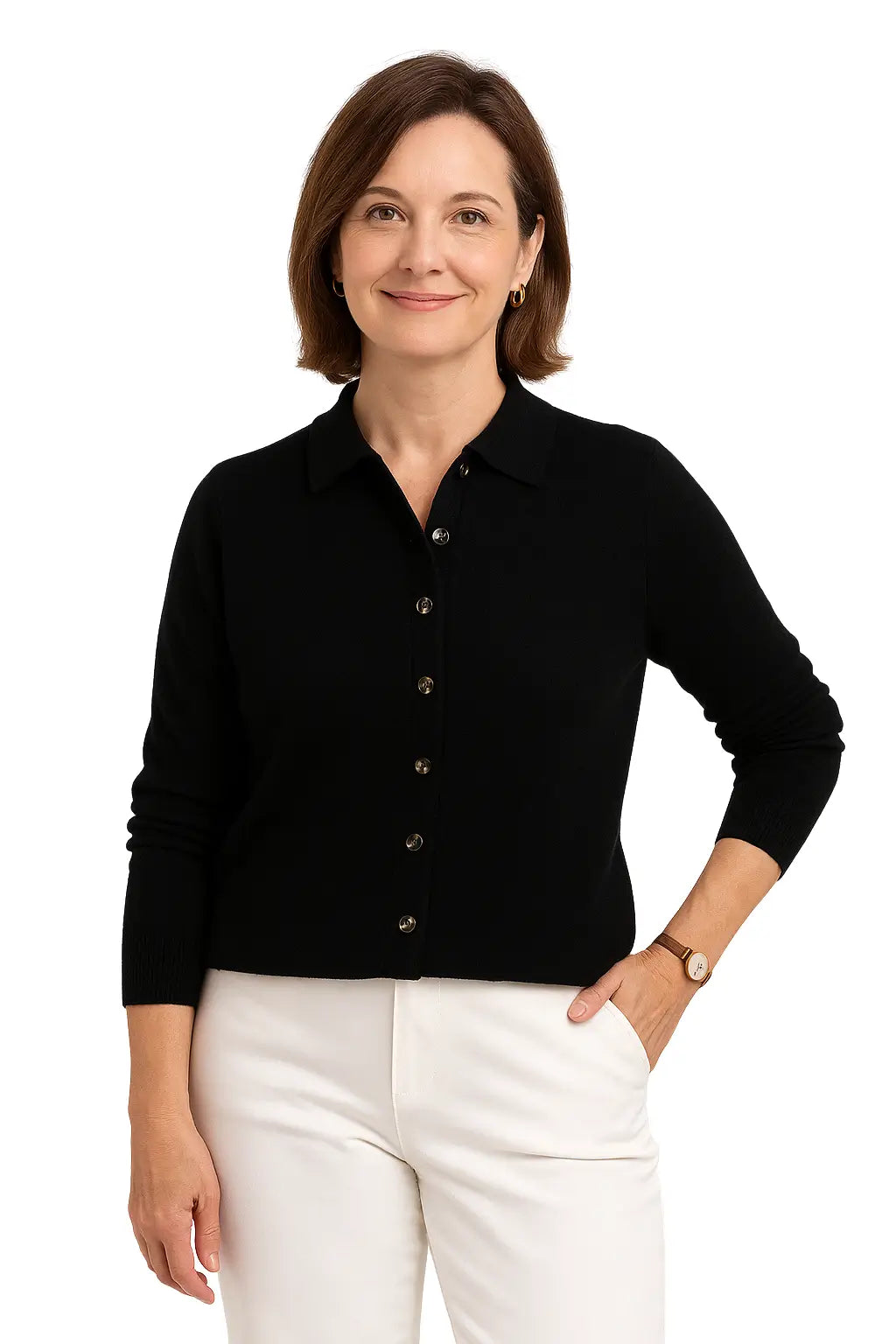 Mulher usando Cardigan Feminino em Tricô com Gola Camisa e Botões