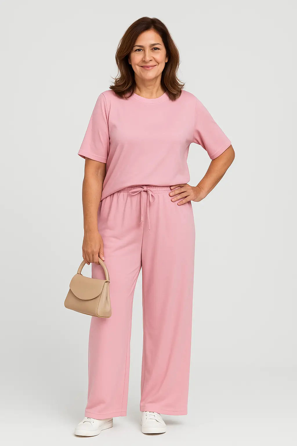 Conjunto feminino rosa de verão com camiseta de manga curta e calça com amarração, ideal para looks casuais