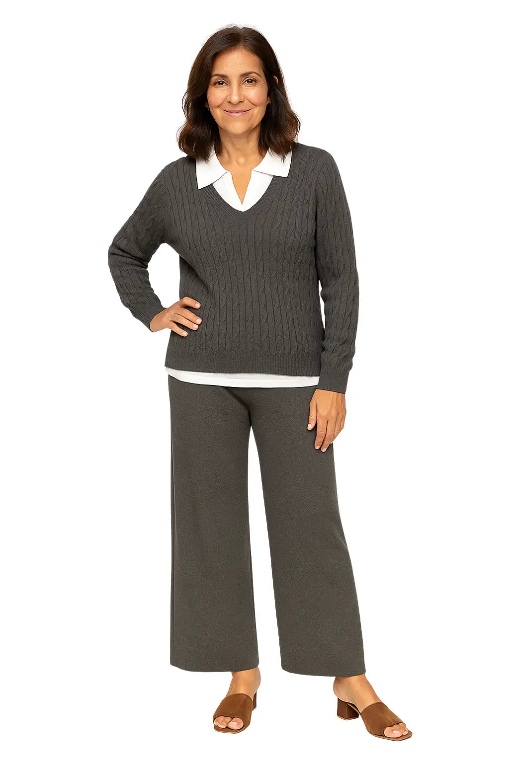 Mulher Usando Conjunto Feminino em Tricô com Gola Polo e Calça Pantalona