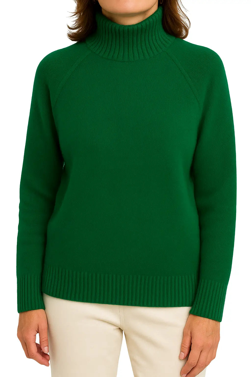 Mulher Usando Suéter Feminino em Lã Merino com Gola Alta