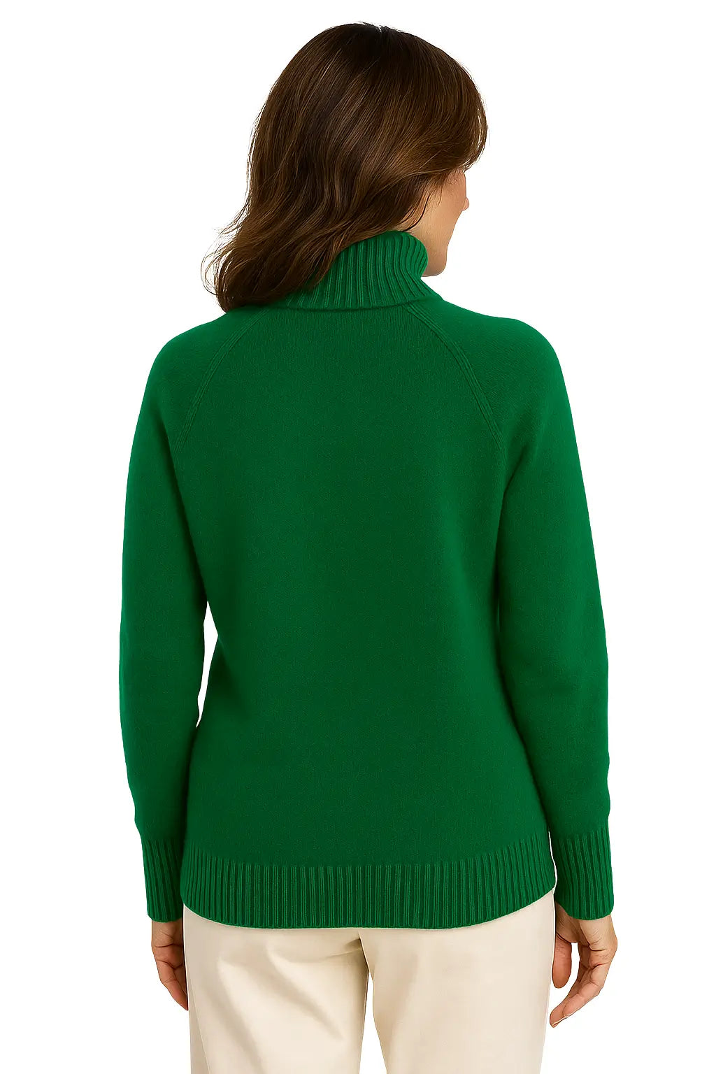 Mulher Usando Suéter Feminino em Lã Merino com Gola Alta
