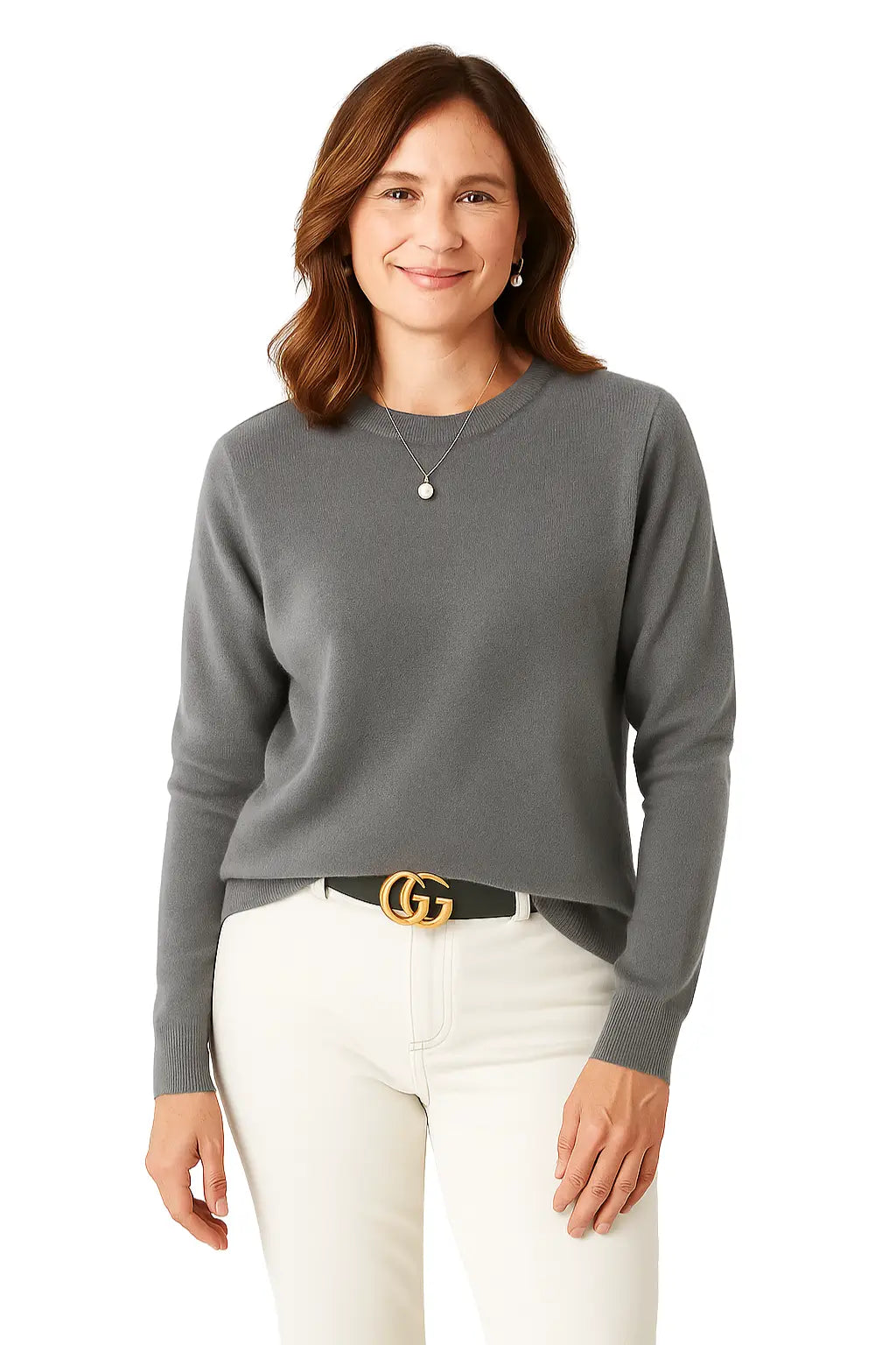Mulher Vestida com Suéter Feminino em Lã Merino com Gola Redonda