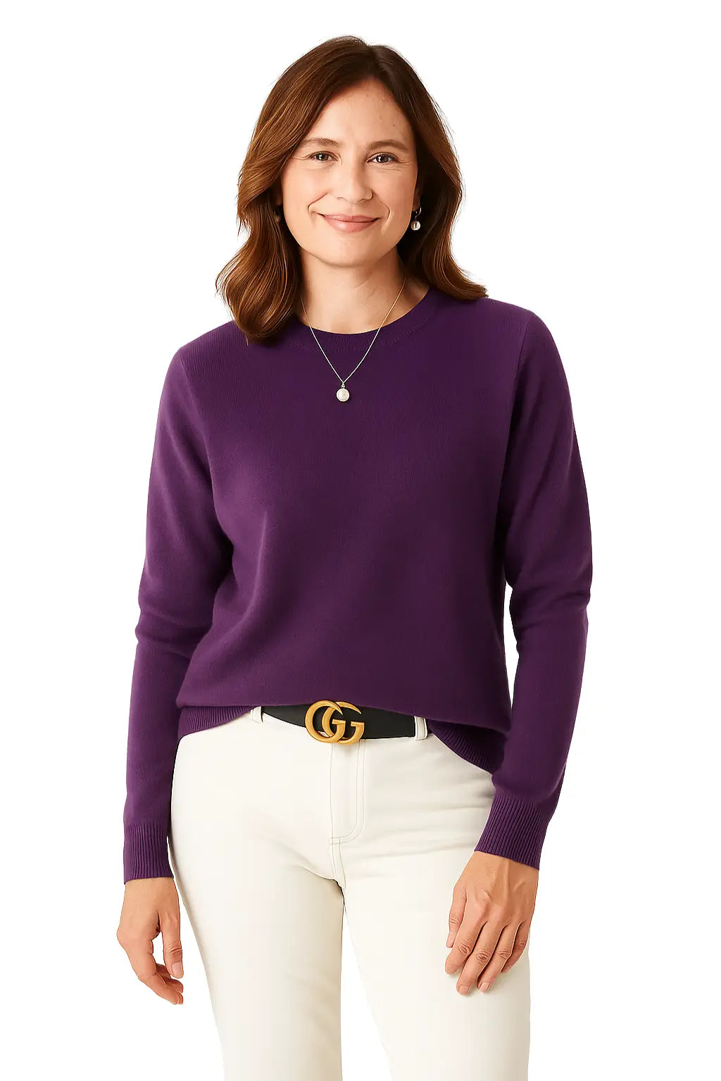 Mulher Vestida com Suéter Feminino em Lã Merino com Gola Redonda