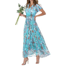 Vestido Aurora floral azul com estampa lisa delicada, ideal para ocasiões casuais e elegantes, com mangas curtas e caimento leve para o verão.